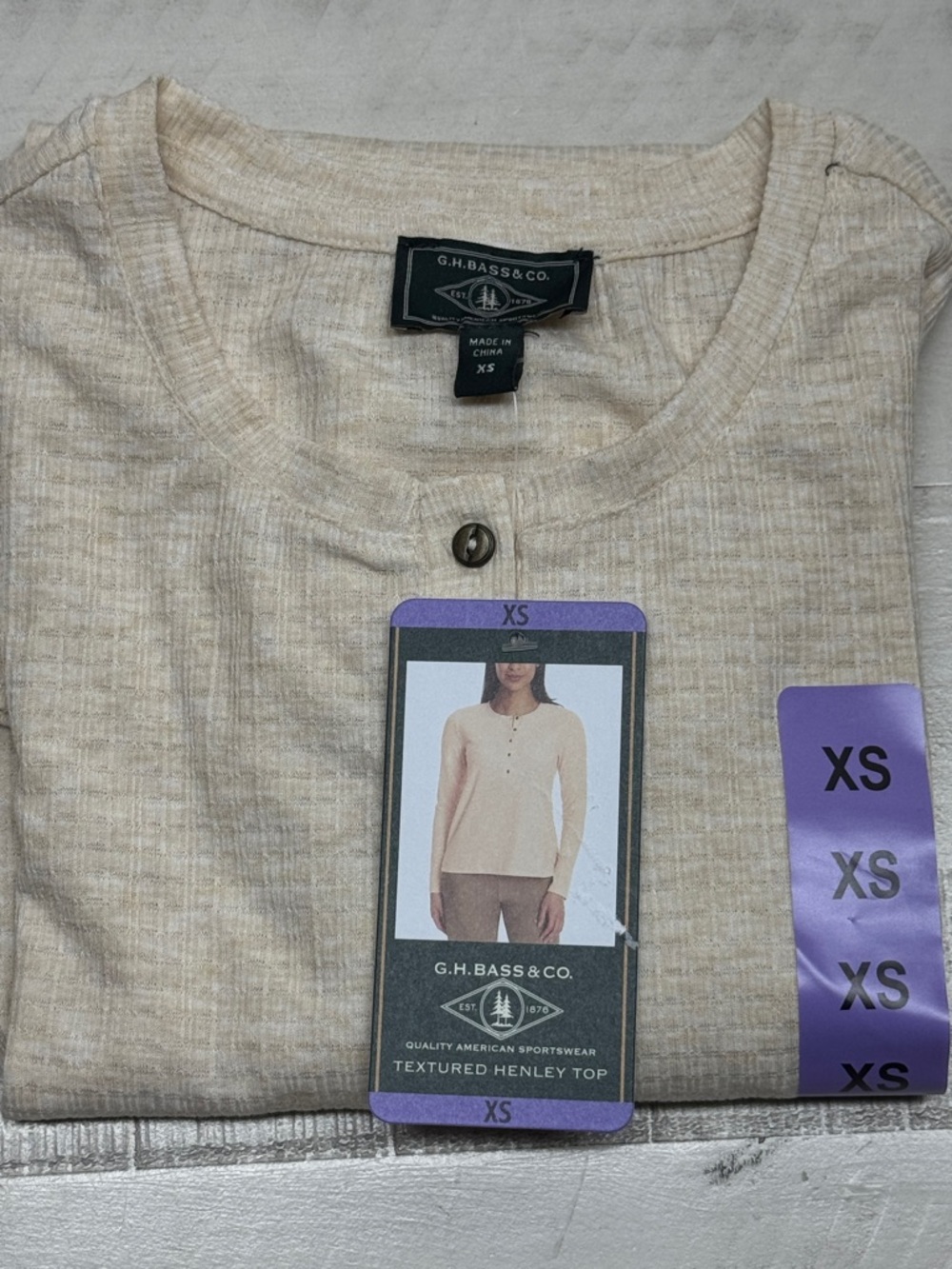 G.H. Bass & Co. Ladies' Size xsmall Long-Sleeve Henley Top,